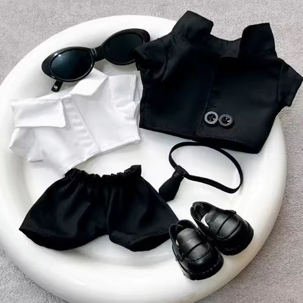 Labubu Agenten-Outfit