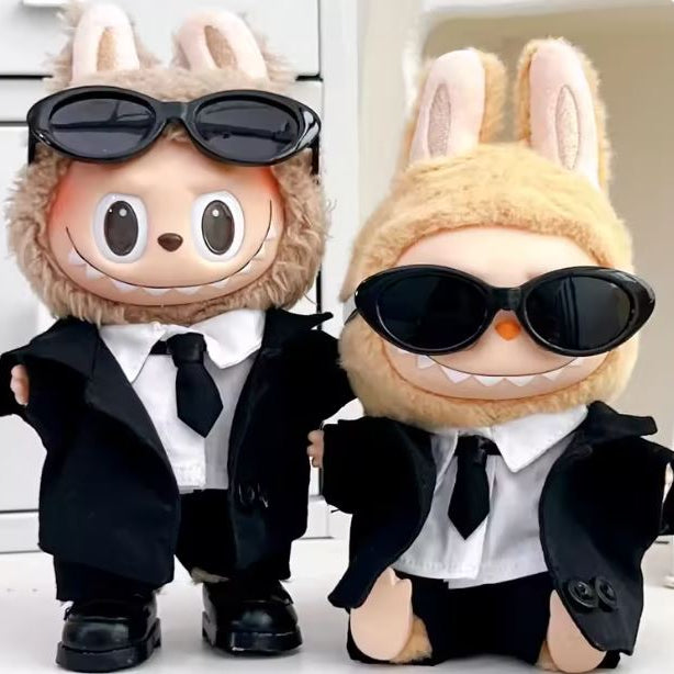 Labubu Agenten-Outfit
